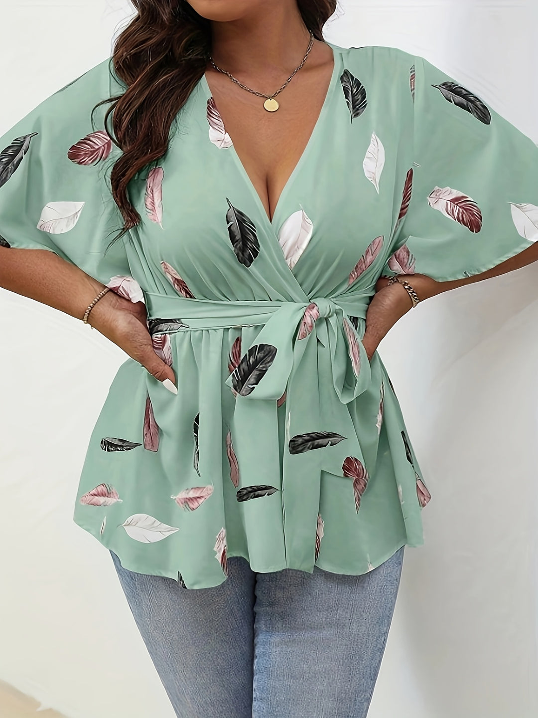 Lise | Blouse Élégante Grande Taille Plumes